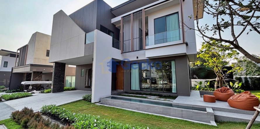 Maison à Pattaya, Thaïlande 4 chambres № 196106