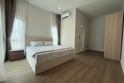 Maison à Bangkok, Thaïlande 4 chambres № 180611 - photo 16
