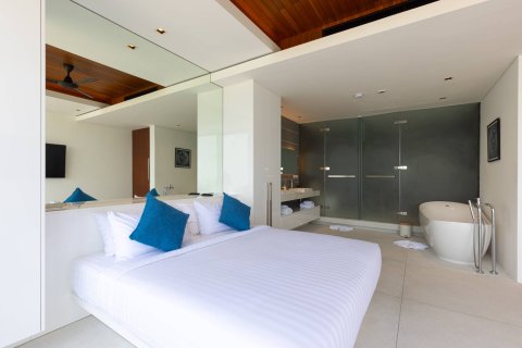 House in Ko Samui, Thailand 5 bedrooms № 180617 - photo 23
