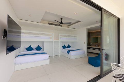House in Ko Samui, Thailand 5 bedrooms № 180617 - photo 27