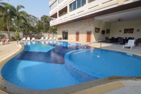 Condo in Pattaya, Thailand, 1 bedroom № 196663 - photo 11