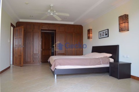 Condo in Pattaya, Thailand, 1 bedroom № 196663 - photo 7