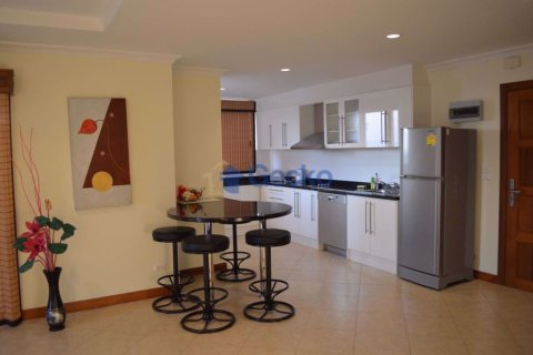 Condo in Pattaya, Thailand, 1 bedroom № 196663 - photo 2
