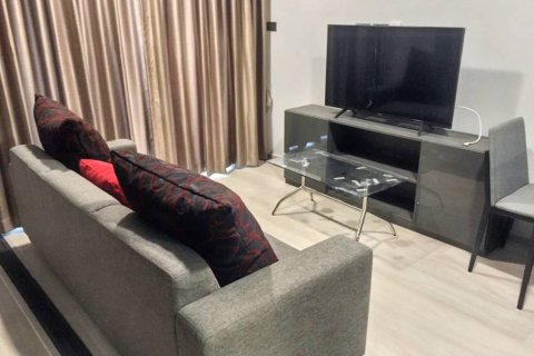 Кондоминиум с 1 спальней в Клонг Тоэй, Бангкок, Таиланд № 115286 - фото 3