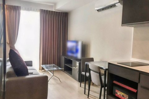 Кондоминиум с 1 спальней в Клонг Тоэй, Бангкок, Таиланд № 115286 - фото 1