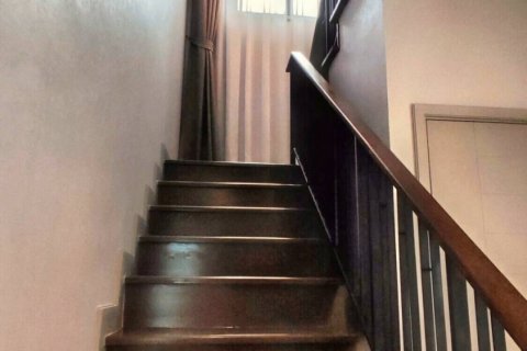 House in Bang Kaeo, Thailand 4 bedrooms № 115289 - photo 9