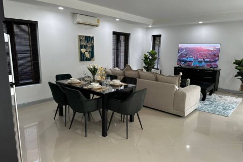 Villa in Sattahip, Thailand 4 bedrooms № 115287 - photo 5