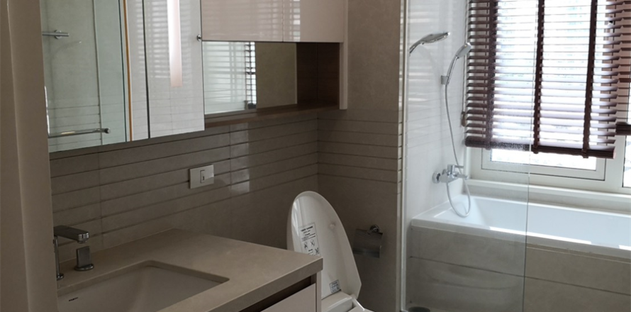Condo in Bangkok, Thailand, 2 bedrooms № 184224
