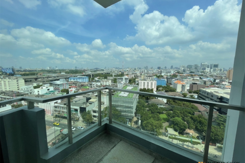 Condo in Bangkok, Thailand, 2 bedrooms  № 184229 - photo 7