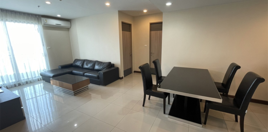 Condo in Bangkok, Thailand, 2 bedrooms  № 184229