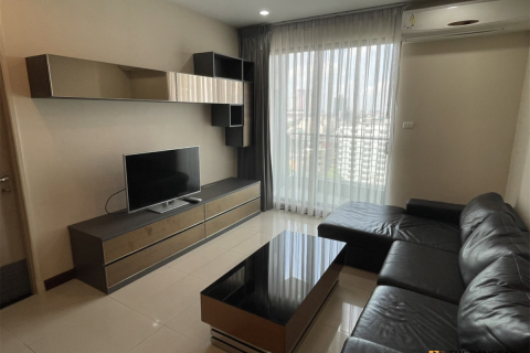 Condo in Bangkok, Thailand, 2 bedrooms  № 184229 - photo 9