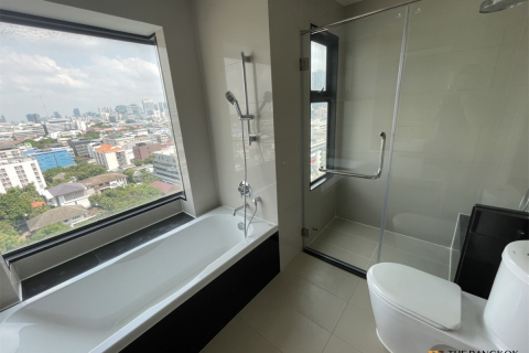 Condo in Bangkok, Thailand, 2 bedrooms  № 184229 - photo 10