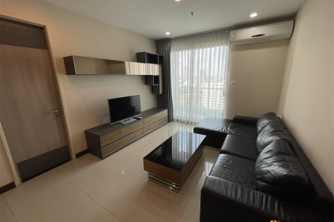 Condo in Bangkok, Thailand, 2 bedrooms  № 184229 - photo 5