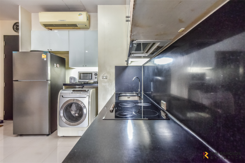 Condo in Bangkok, Thailand, 2 bedrooms  № 184225 - photo 10