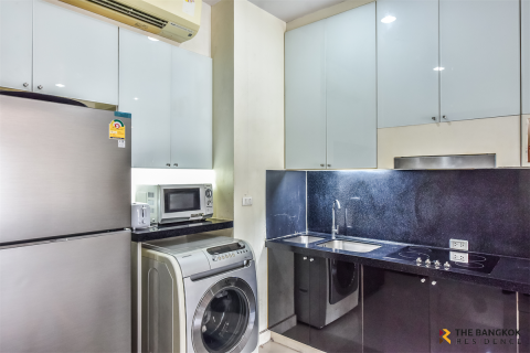 Condo in Bangkok, Thailand, 2 bedrooms  № 184225 - photo 8