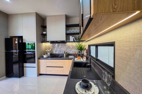 Villa in Bang Lamung, Thailand 4 Schlafzimmer № 222716 - Foto 6