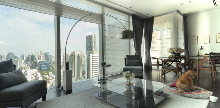 Кондоминиум с 3 спальнями в Сатхоне, Бангкок, Таиланд № 143571