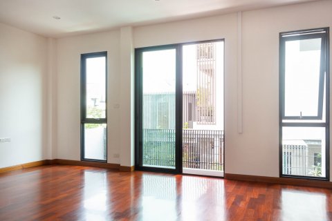 Дом в Бангкоке, Таиланд с 3 спальнями  № 143568 - фото 17