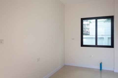 Дом в Бангкоке, Таиланд с 3 спальнями  № 143568 - фото 6