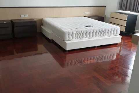 Кондоминиум с 3 спальнями в Бангкоке, Таиланд № 143570 - фото 8