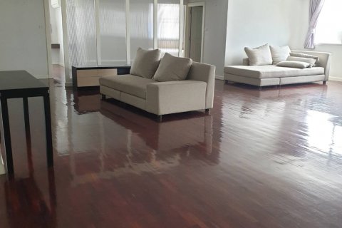 Кондоминиум с 3 спальнями в Бангкоке, Таиланд № 143570 - фото 1