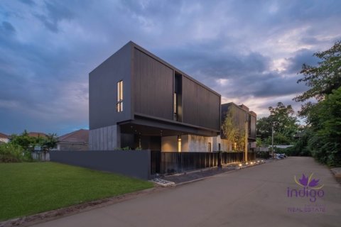 Вилла в Чиангмае, Таиланд с 5 спальнями  № 162675 - фото 2