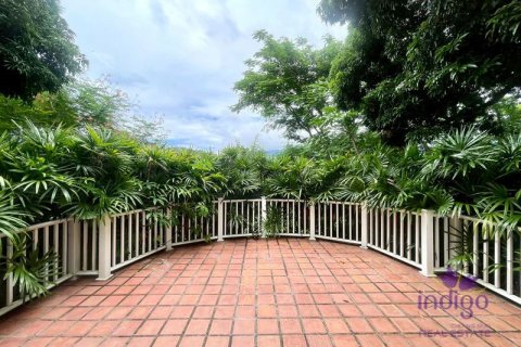 House in Chiang Mai, Thailand 3 bedrooms № 162672 - photo 10