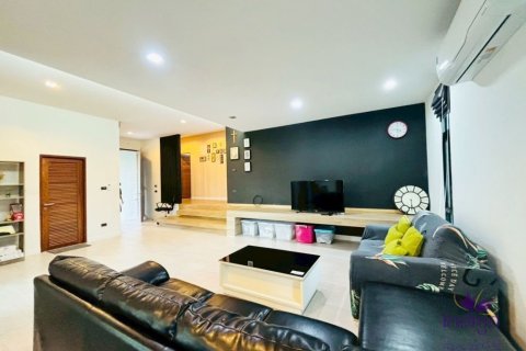 House in Chiang Mai, Thailand 3 bedrooms № 162676 - photo 4