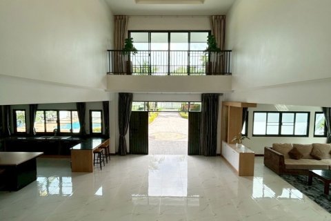 House in Chiang Mai, Thailand 5 bedrooms № 162677 - photo 25