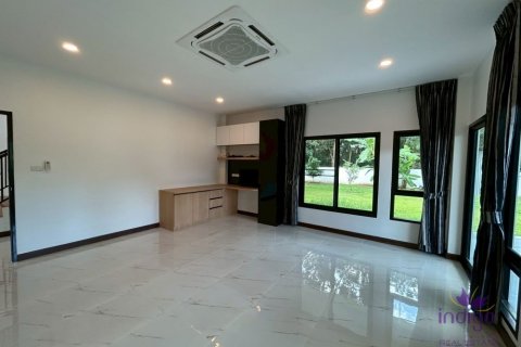 House in Chiang Mai, Thailand 5 bedrooms № 162677 - photo 13