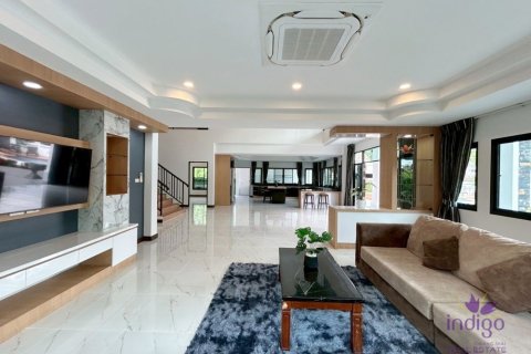 House in Chiang Mai, Thailand 5 bedrooms № 162677 - photo 5