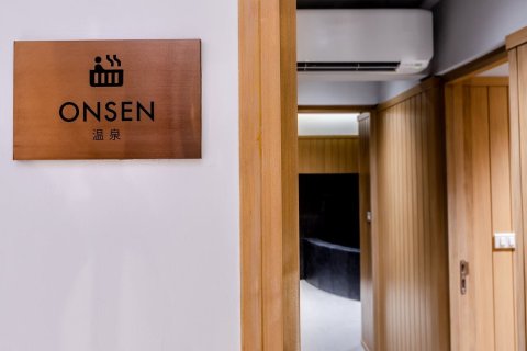 Кондоминиум с 2 спальнями в Ваттхане, Бангкок, Таиланд № 161284 - фото 18