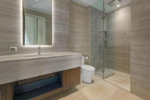 Condo in Watthana, Bangkok, Thailand, 3 bedrooms  № 161285 - photo 24