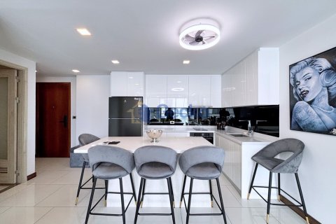 Condominio de 2 dormitorios en Pattaya, Tailandia № 209338 - foto 11