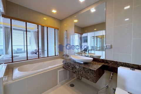 Condominio de 2 dormitorios en Pattaya, Tailandia № 209338 - foto 23