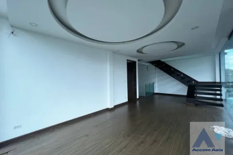 Haus in Lat Phrao, Bangkok, Thailand 4 Schlafzimmer № 216298 - Foto 13