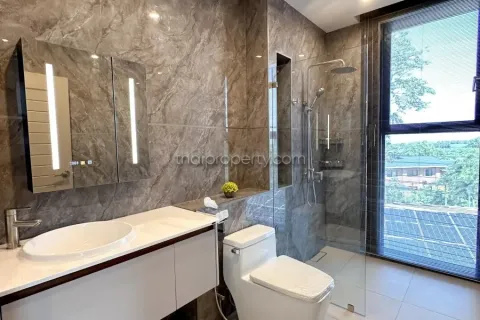 Casa de 4 dormitorios en Pattaya, Tailandia № 213347 - foto 18