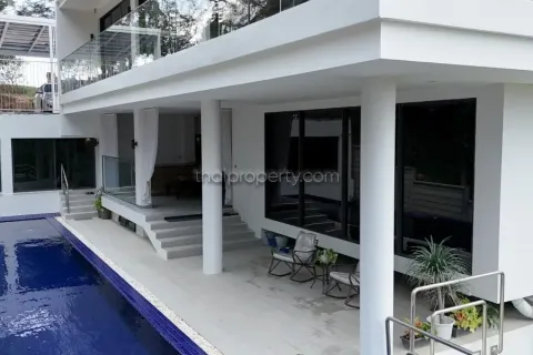 Casa de 4 dormitorios en Pattaya, Tailandia № 213347 - foto 6