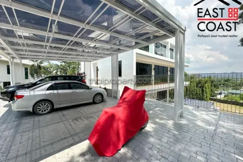 Casa de 4 dormitorios en Pattaya, Tailandia № 213347 - foto 10