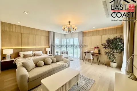 Casa de 5 dormitorios en Pattaya, Tailandia № 213351 - foto 9