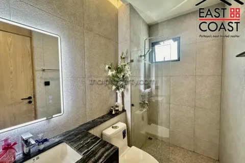 Casa de 5 dormitorios en Pattaya, Tailandia № 213351 - foto 21