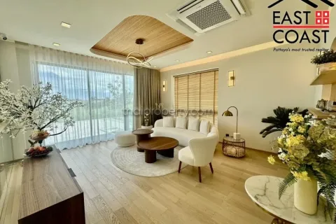 Casa de 5 dormitorios en Pattaya, Tailandia № 213351 - foto 8