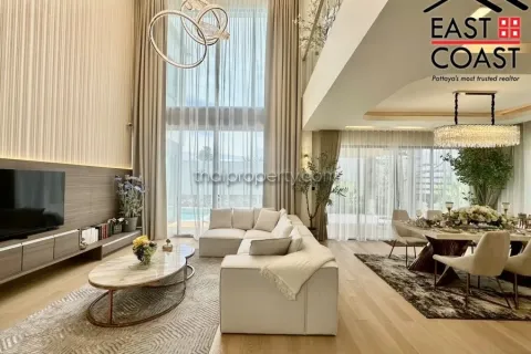 Casa de 5 dormitorios en Pattaya, Tailandia № 213351 - foto 2