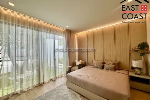 Casa de 5 dormitorios en Pattaya, Tailandia № 213351 - foto 15