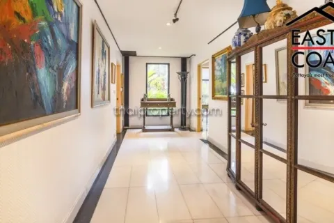 Casa de 3 dormitorios en Pattaya, Tailandia № 213353 - foto 4