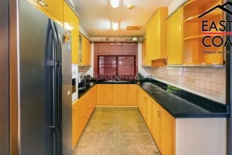 Casa de 3 dormitorios en Pattaya, Tailandia № 213353 - foto 7