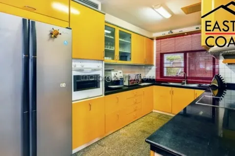 Casa de 3 dormitorios en Pattaya, Tailandia № 213353 - foto 6