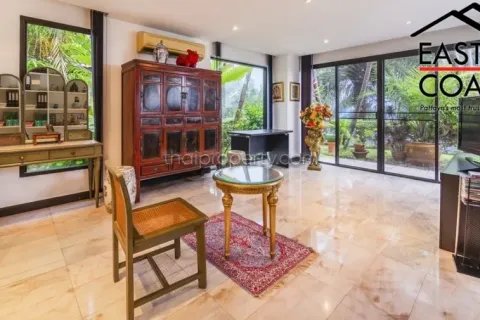 Casa de 3 dormitorios en Pattaya, Tailandia № 213353 - foto 14