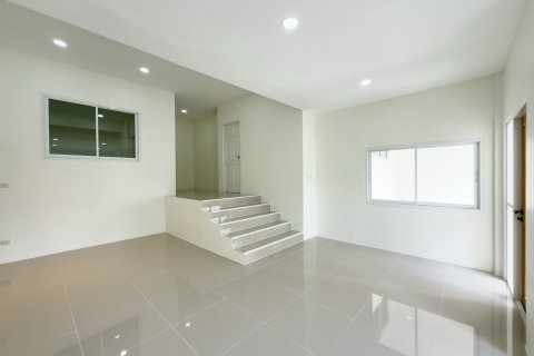 House in Phuket, Thailand 4 bedrooms № 171188 - photo 6