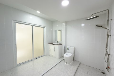 House in Phuket, Thailand 4 bedrooms № 171188 - photo 11